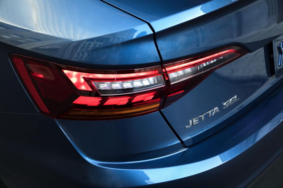 Детали экстерьера Volkswagen Jetta SEL Premium 2018 года  (NA) (фото 39 из 40)